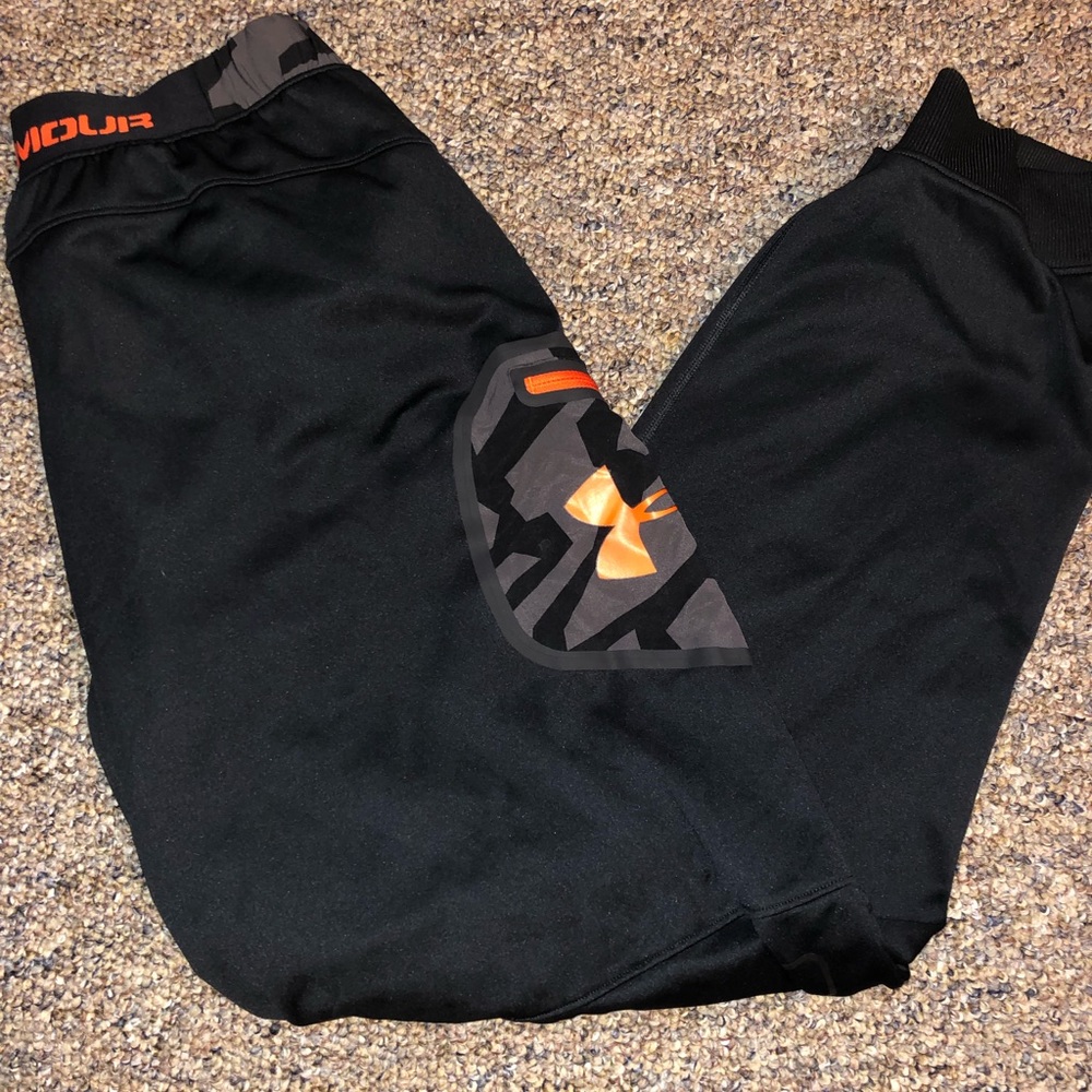 Black Under Armour Joggers